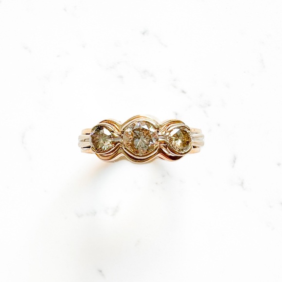 Jewelry - 14K Yellow Gold Three Champagne Diamond Vintage Band Ring